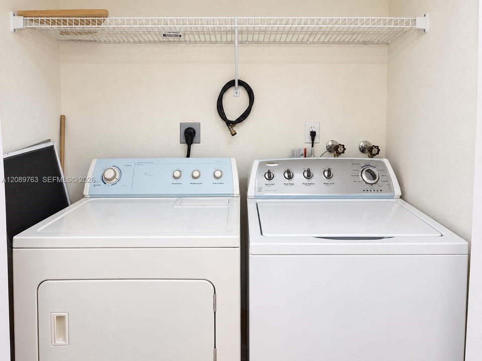 В аренду: $2,995 (3 спален, 2 ванн, 1700 Квадратных фут)