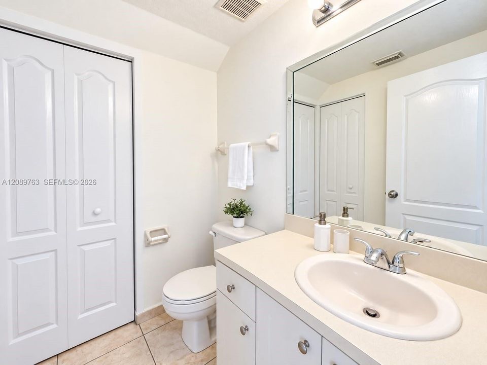 В аренду: $2,995 (3 спален, 2 ванн, 1700 Квадратных фут)