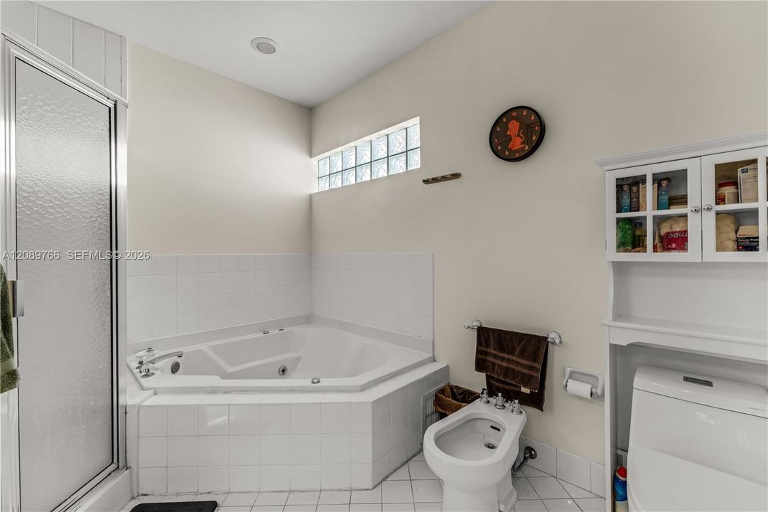 For Sale: $730,000 (5 beds, 3 baths, 2230 Square Feet)
