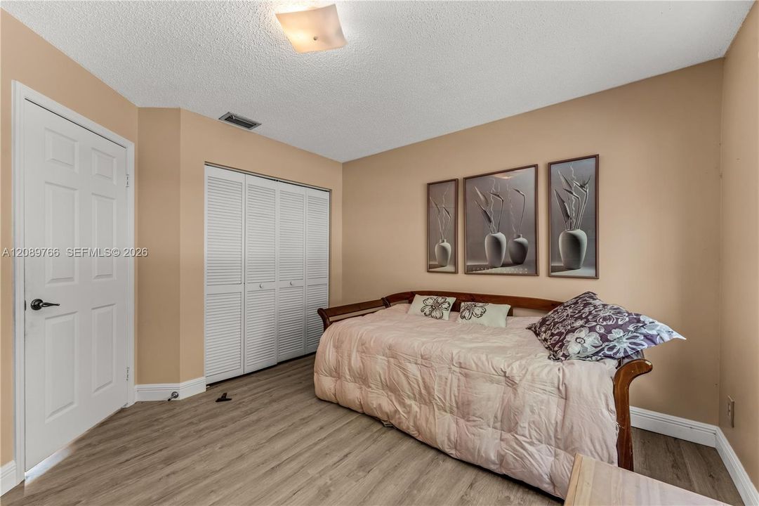 For Sale: $730,000 (5 beds, 3 baths, 2230 Square Feet)