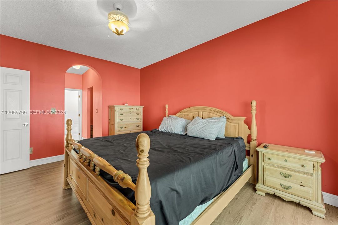 For Sale: $730,000 (5 beds, 3 baths, 2230 Square Feet)