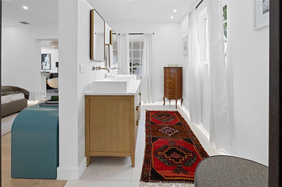 En Venta: $1,795,000 (3 camas, 2 baños, 1826 Pies cuadrados)