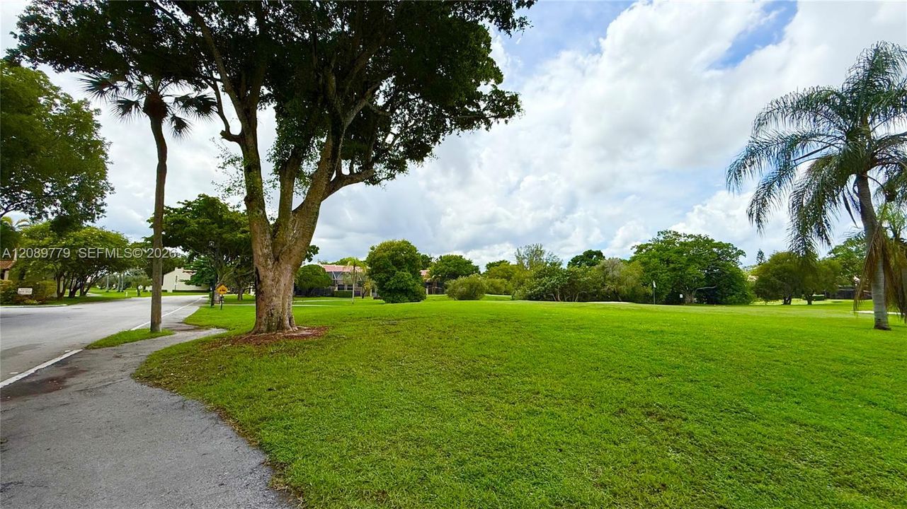 For Rent: $4,100 (4 beds, 3 baths, 1712 Square Feet)