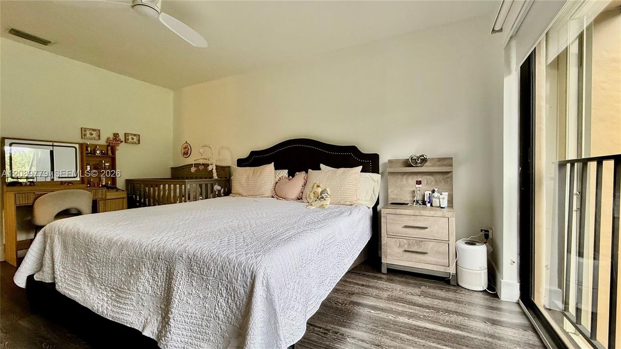For Rent: $4,100 (4 beds, 3 baths, 1712 Square Feet)