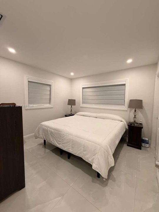 En Renta: $2,950 (3 camas, 1 baños, 1000 Pies cuadrados)