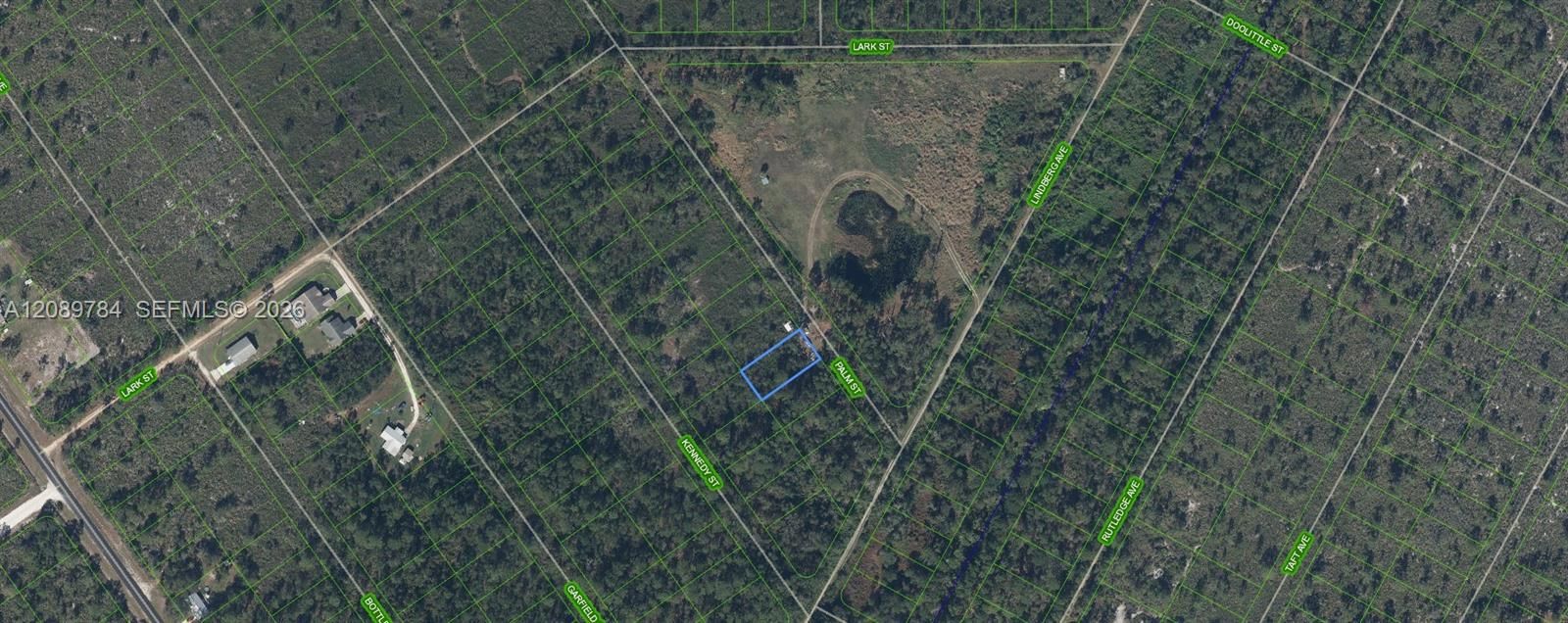 En Venta: $8,900 (0.26 acres)