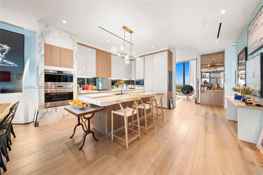 For Sale: $5,995,000 (2 beds, 2 baths, 2232 Square Feet)