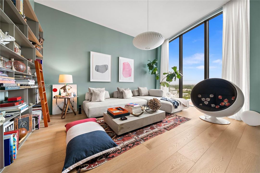 For Sale: $5,995,000 (2 beds, 2 baths, 2232 Square Feet)