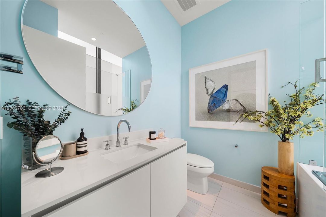 For Sale: $5,995,000 (2 beds, 2 baths, 2232 Square Feet)
