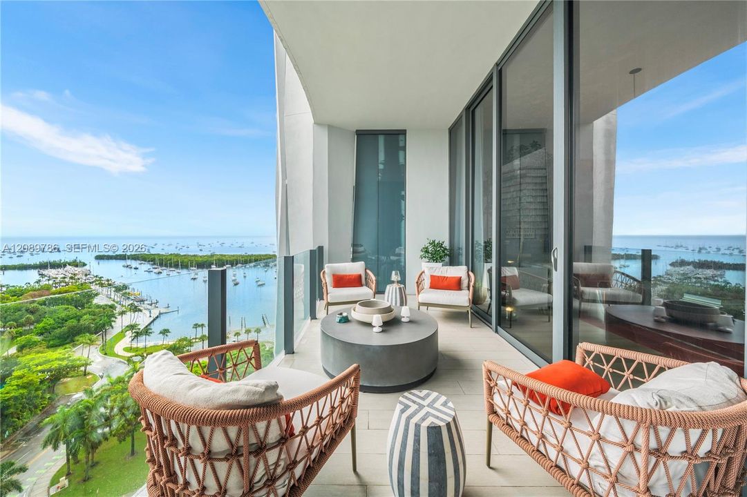 For Sale: $5,995,000 (2 beds, 2 baths, 2232 Square Feet)