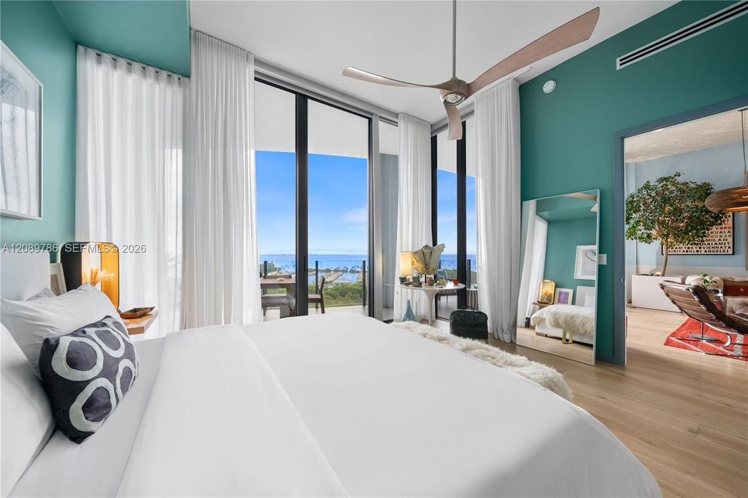 For Sale: $5,995,000 (2 beds, 2 baths, 2232 Square Feet)
