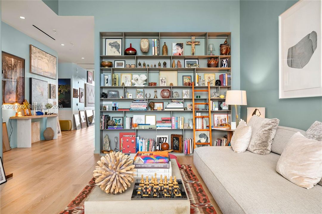 For Sale: $5,995,000 (2 beds, 2 baths, 2232 Square Feet)