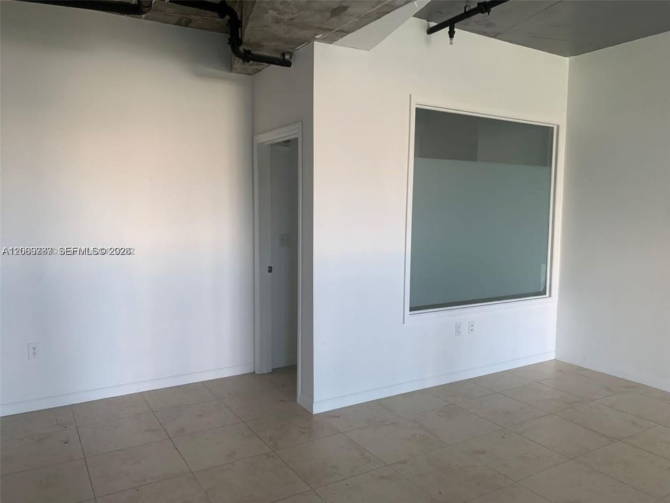 For Sale: $499,900 (0 beds, 1 baths, 1164 Square Feet)