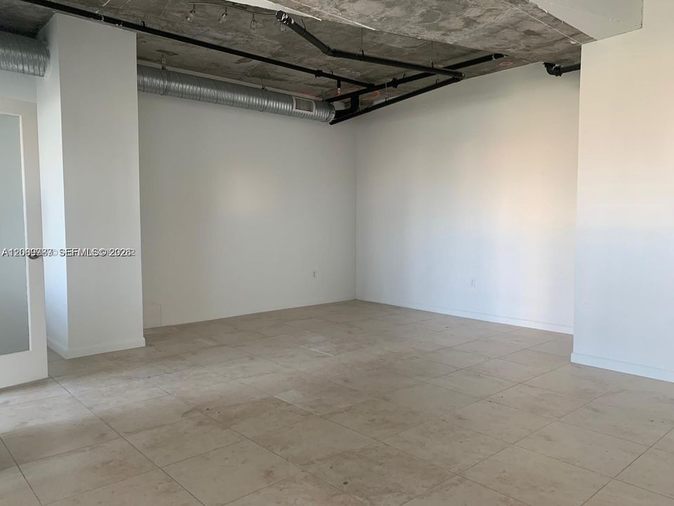 For Sale: $499,900 (0 beds, 1 baths, 1164 Square Feet)