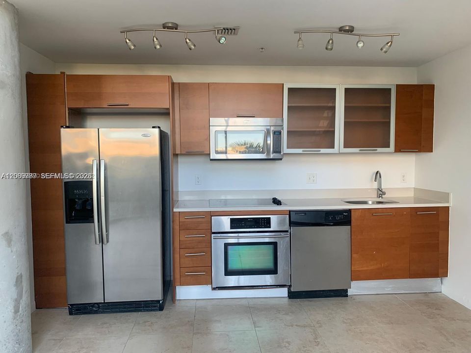 For Sale: $499,900 (0 beds, 1 baths, 1164 Square Feet)