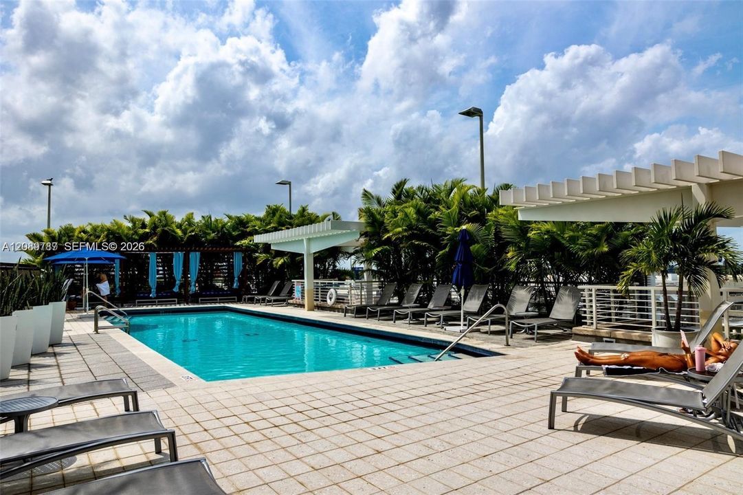 For Sale: $499,900 (0 beds, 1 baths, 1164 Square Feet)