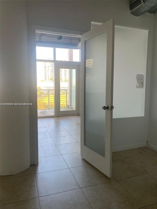 For Sale: $499,900 (0 beds, 1 baths, 1164 Square Feet)