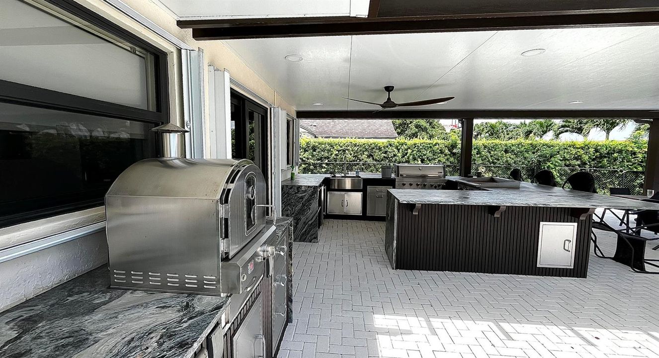 Outdoor Kitchen
