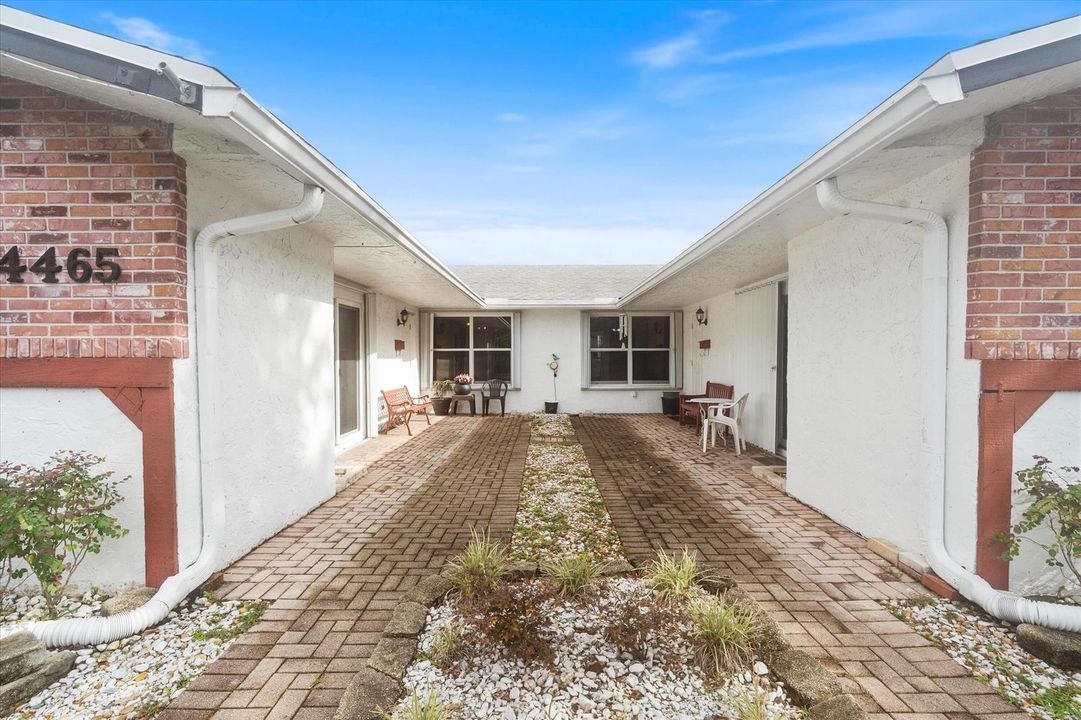 24-4465 SW 54th Ct Ft. Laudedale, FL Uni