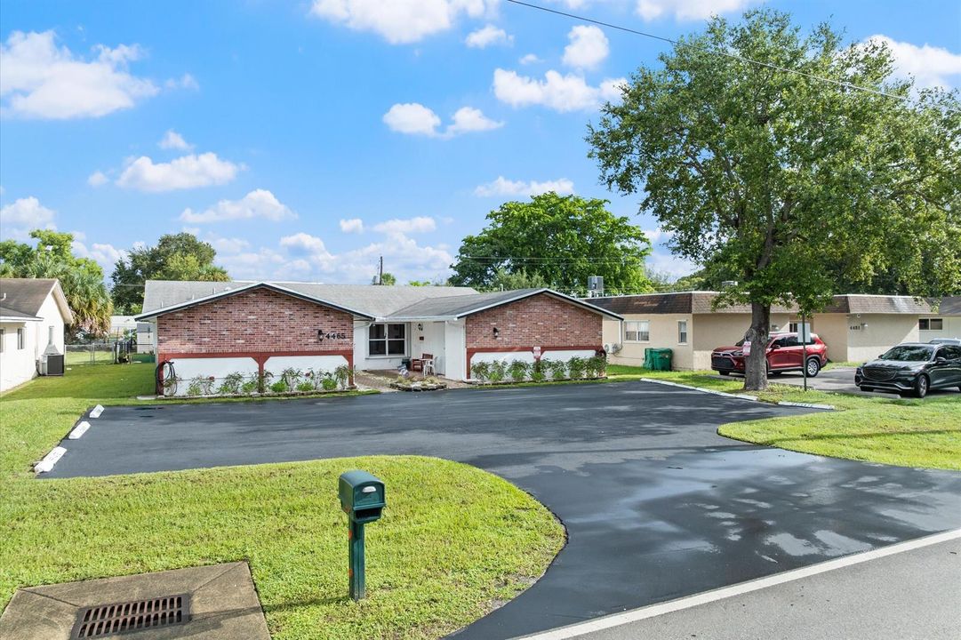 50-4465 SW 54th Ct Ft. Laudedale, FL-910