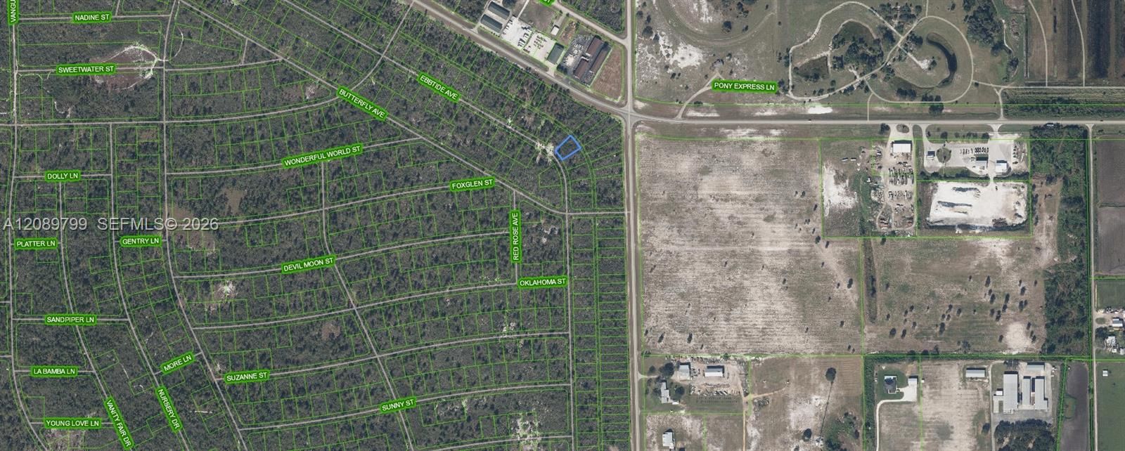 待售: $5,900 (0.22 acres)