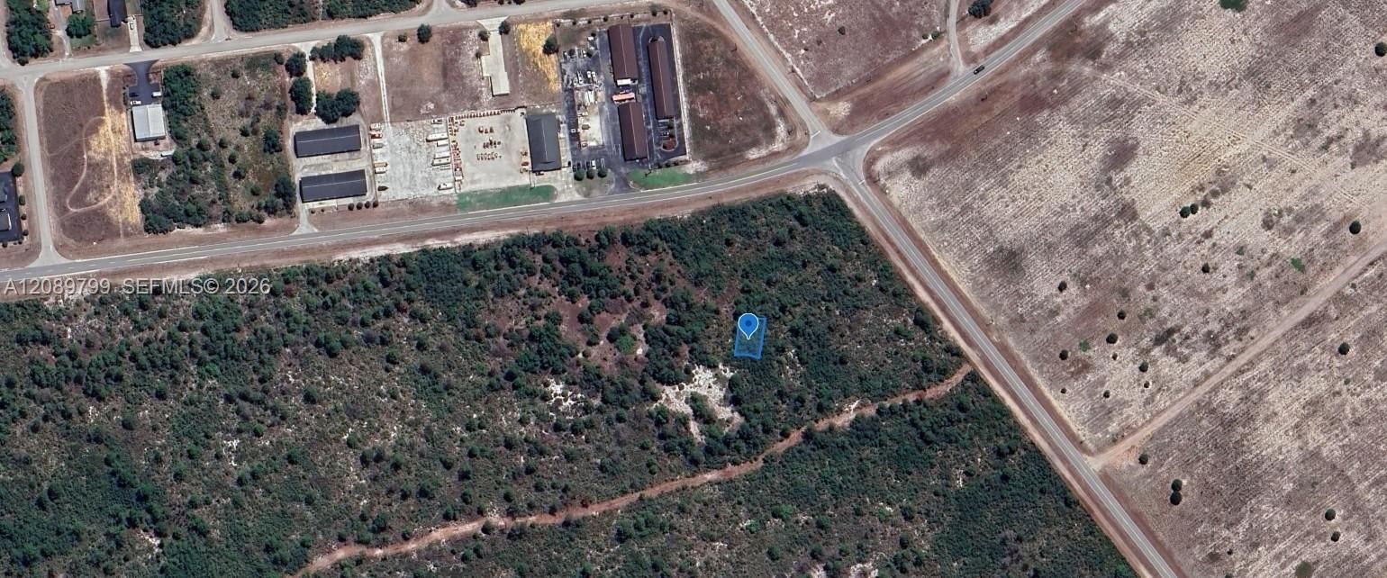 待售: $5,900 (0.22 acres)