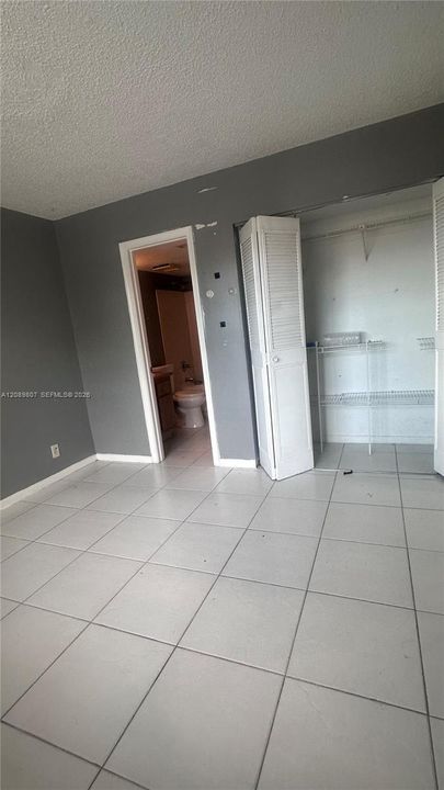В аренду: $1,900 (2 спален, 2 ванн, 768 Квадратных фут)