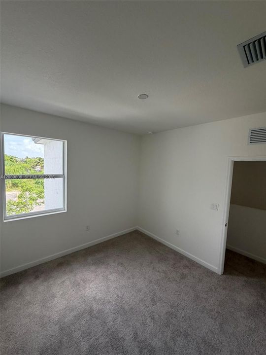 For Rent: $2,700 (3 beds, 2 baths, 0 Square Feet)