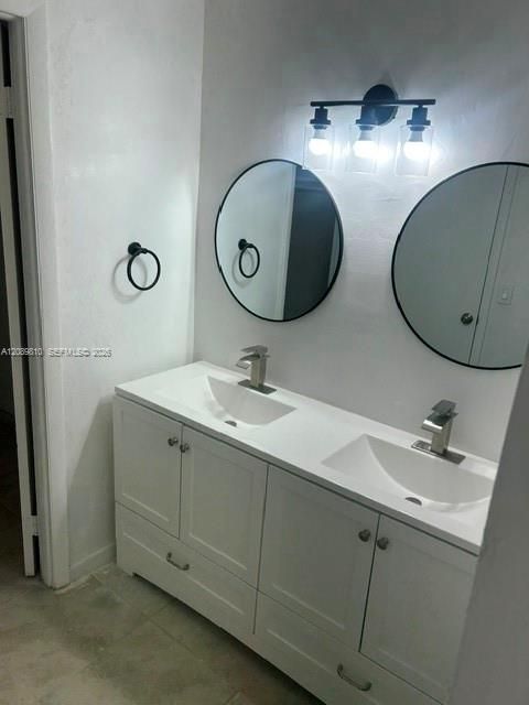 В аренду: $2,100 (2 спален, 1 ванн, 1075 Квадратных фут)