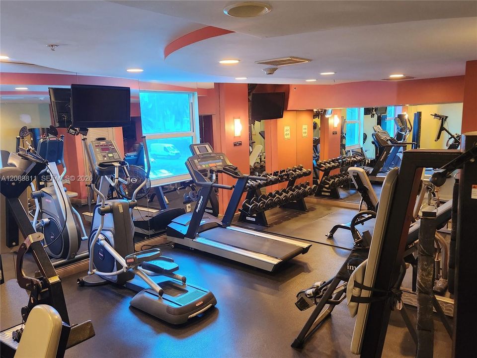 For Rent: $3,499 (1 beds, 1 baths, 763 Square Feet)