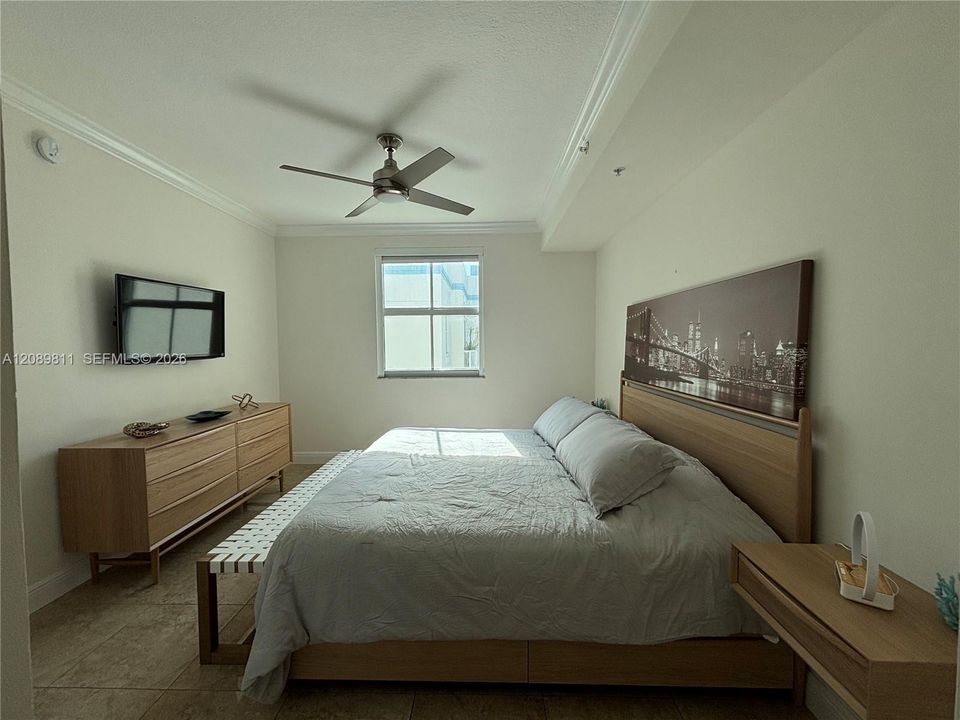 For Rent: $3,499 (1 beds, 1 baths, 763 Square Feet)
