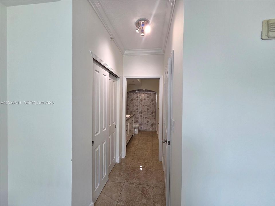 For Rent: $3,499 (1 beds, 1 baths, 763 Square Feet)