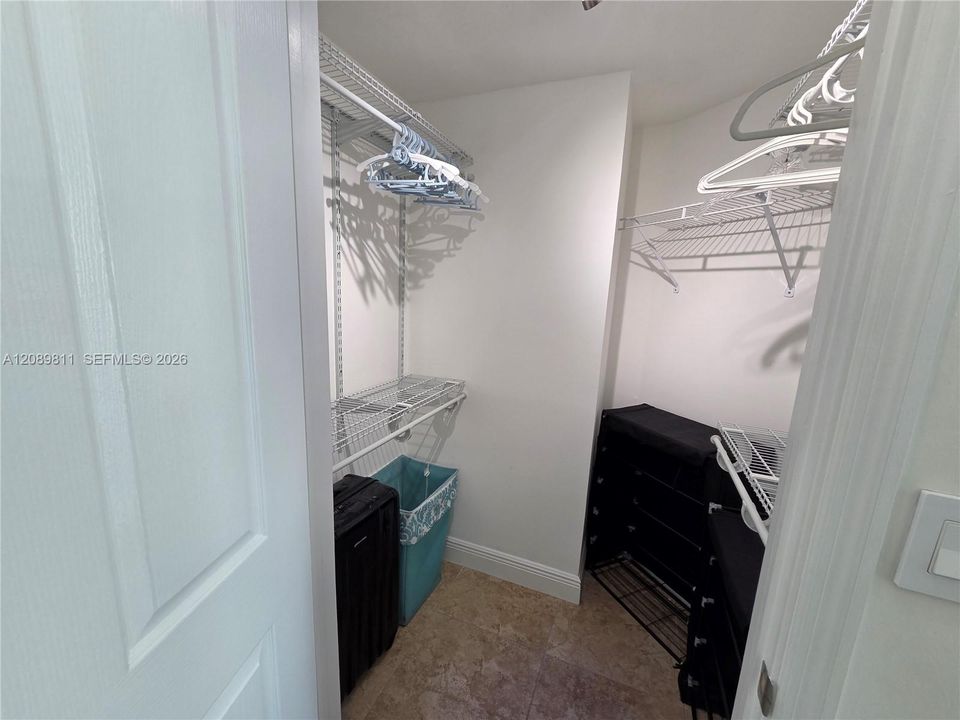 For Rent: $3,499 (1 beds, 1 baths, 763 Square Feet)