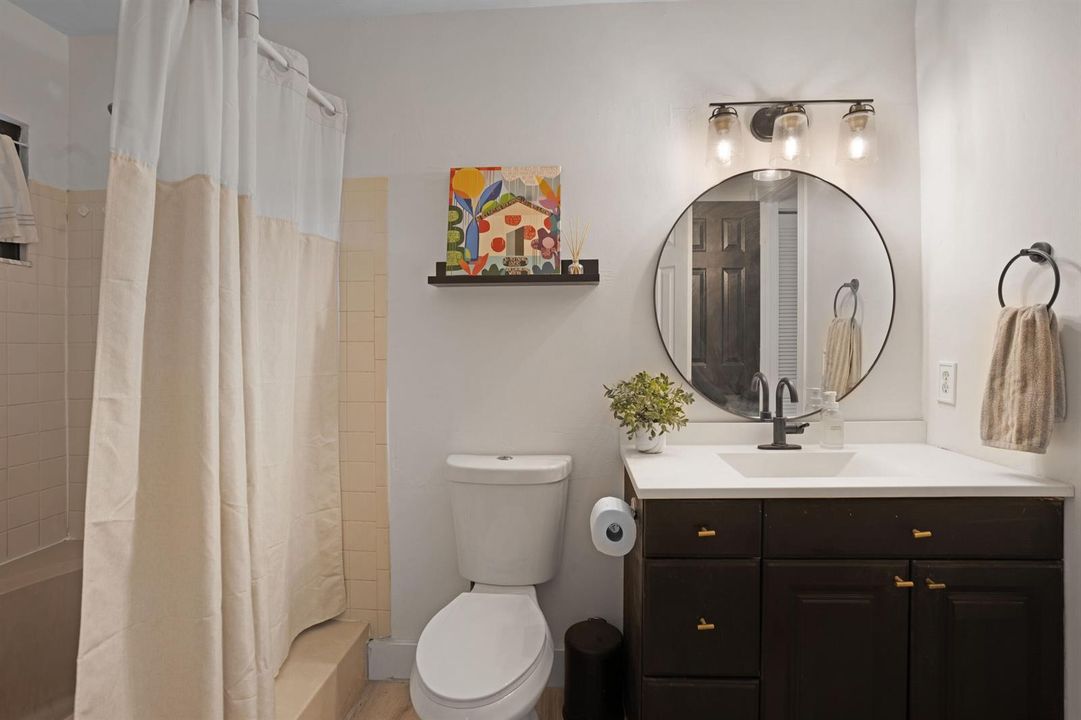 4216 Palm Bay Cir2