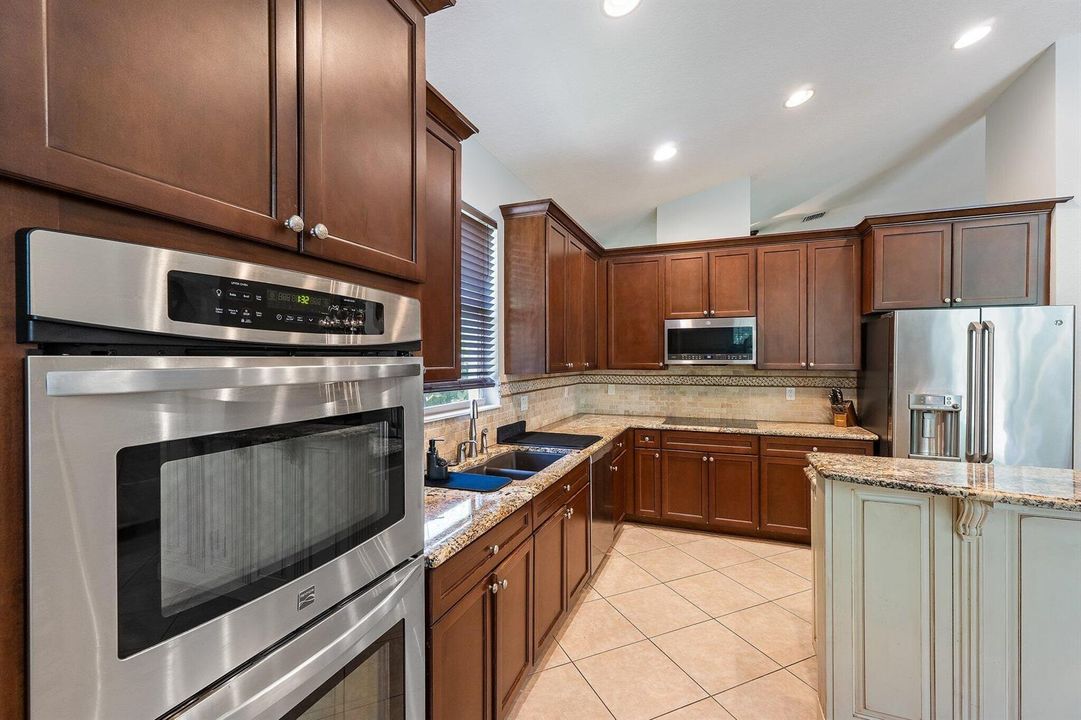 034-1292SEFlemingWay-Stuart-SMALL