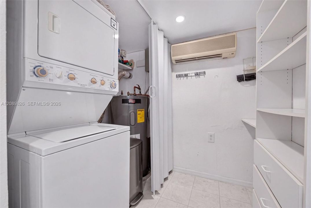 En Venta: $450,000 (2 camas, 2 baños, 1204 Pies cuadrados)
