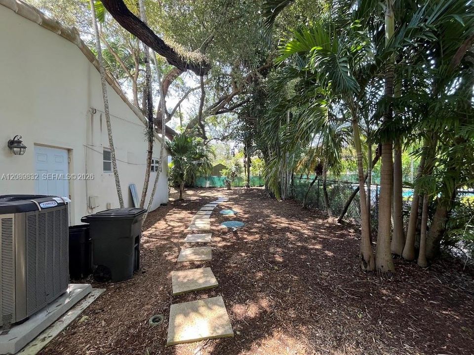 En Renta: $8,950 (4 camas, 4 baños, 2706 Pies cuadrados)
