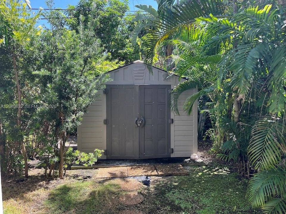 En Renta: $8,950 (4 camas, 4 baños, 2706 Pies cuadrados)