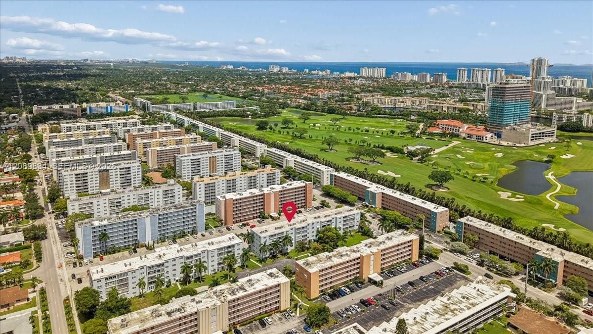 На продажу: $155,000 (1 спален, 1 ванн, 847 Квадратных фут)