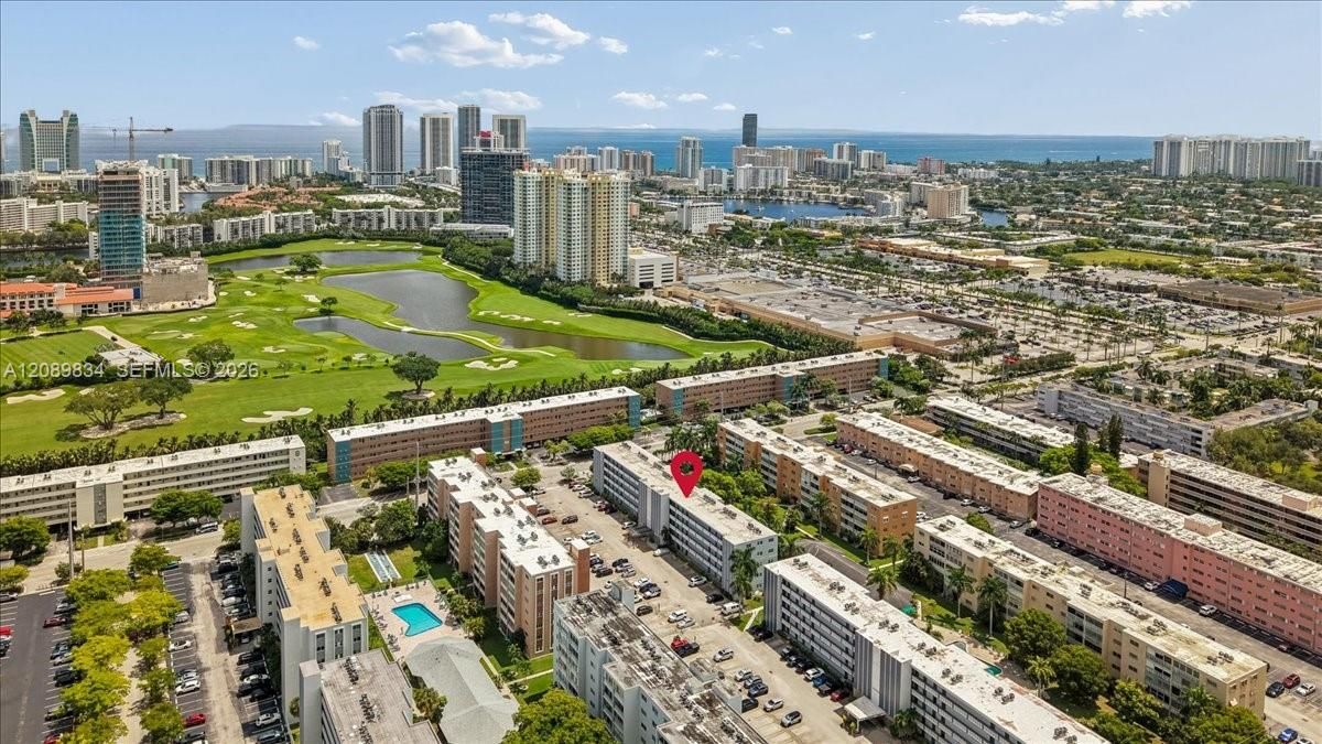 На продажу: $155,000 (1 спален, 1 ванн, 847 Квадратных фут)