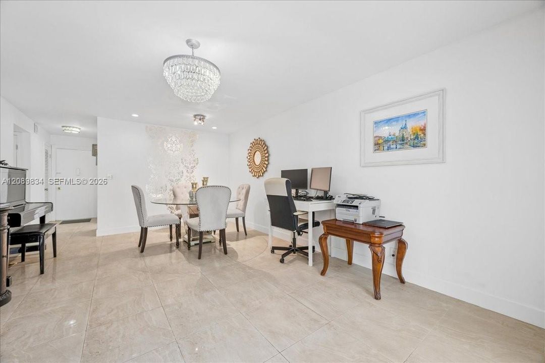 На продажу: $155,000 (1 спален, 1 ванн, 847 Квадратных фут)
