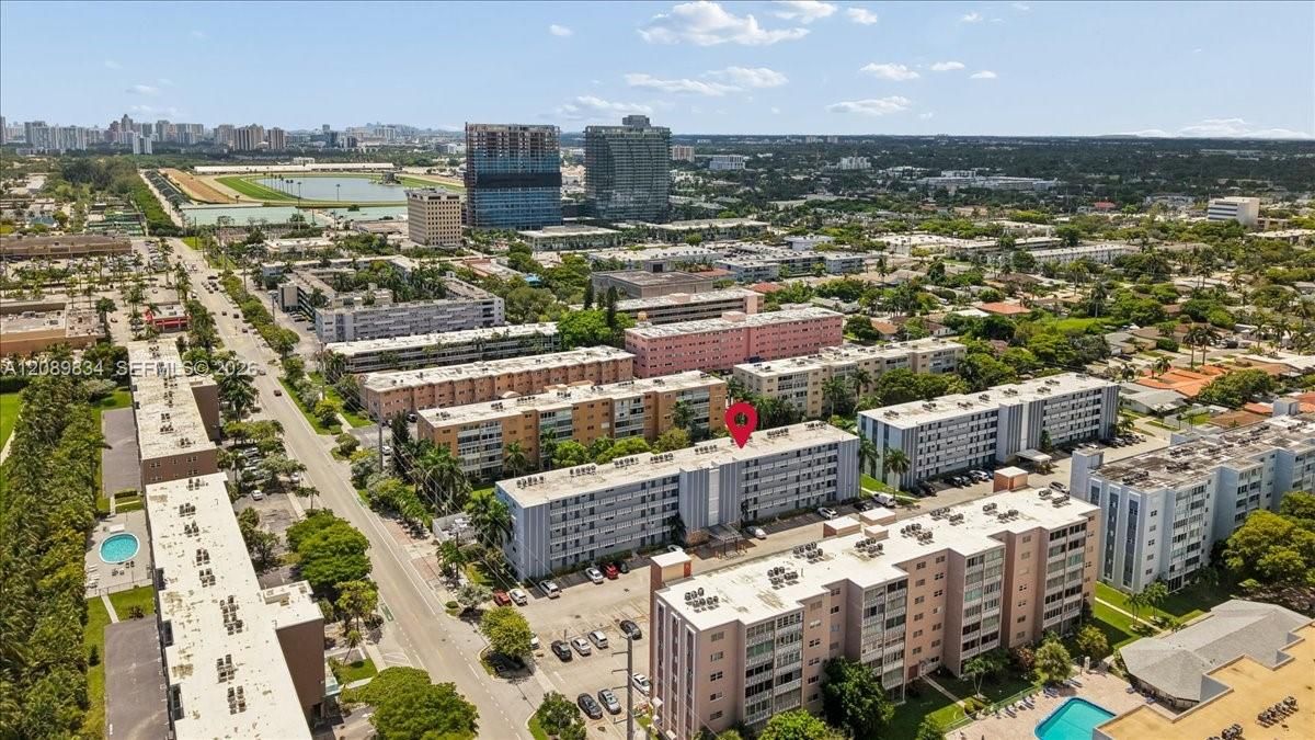 На продажу: $155,000 (1 спален, 1 ванн, 847 Квадратных фут)