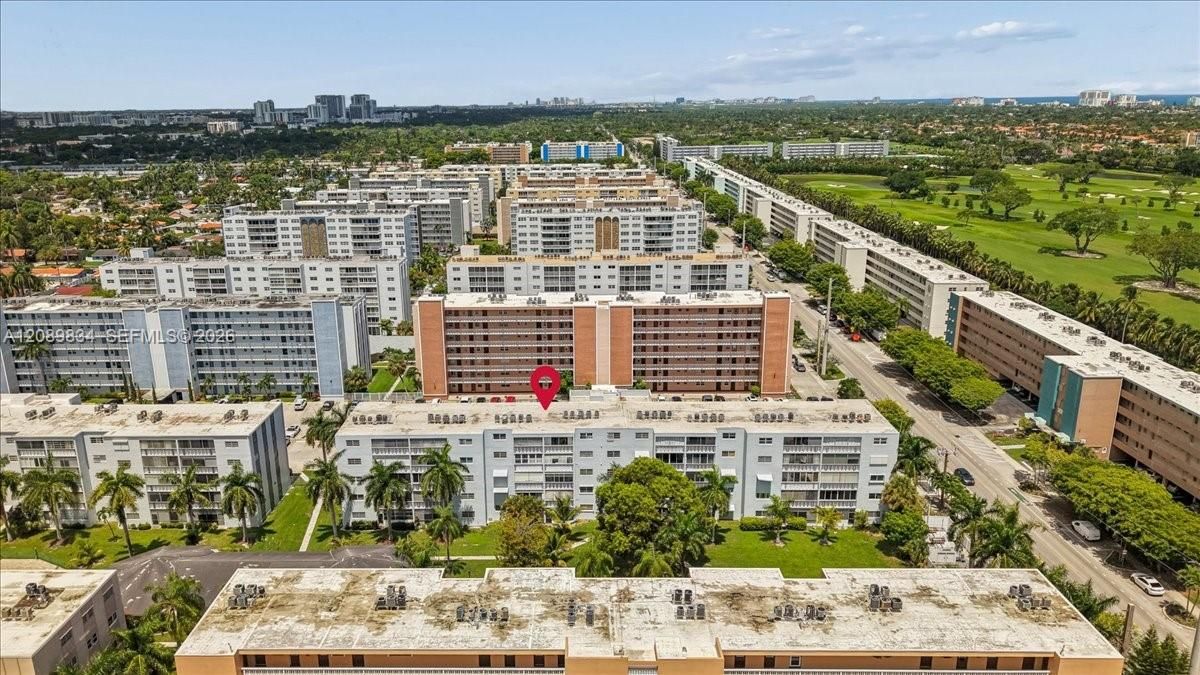На продажу: $155,000 (1 спален, 1 ванн, 847 Квадратных фут)