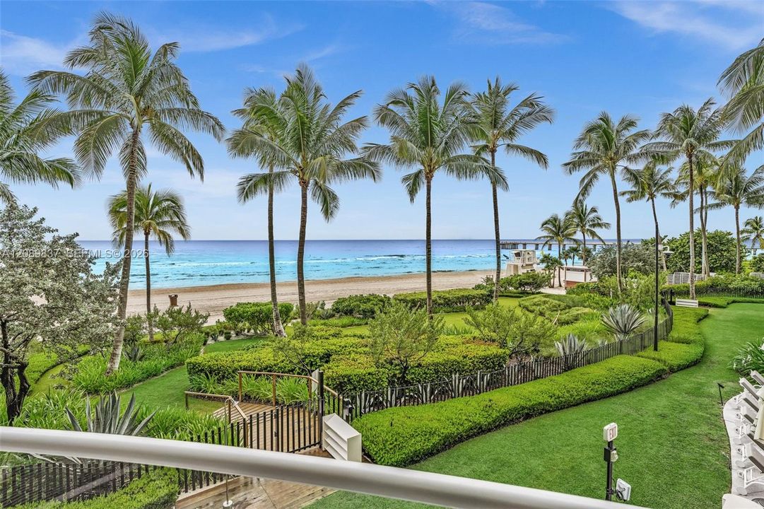 For Sale: $4,690,000 (3 beds, 4 baths, 2496 Square Feet)