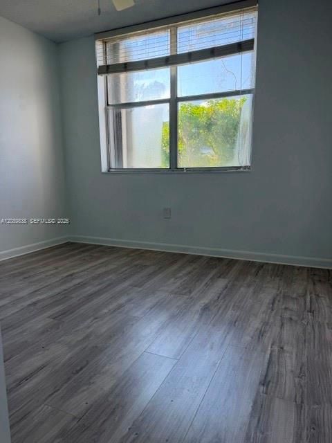 В аренду: $2,000 (2 спален, 2 ванн, 902 Квадратных фут)