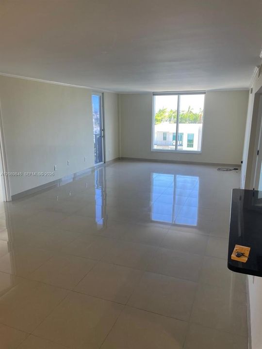 For Rent: $4,100 (2 beds, 2 baths, 1335 Square Feet)