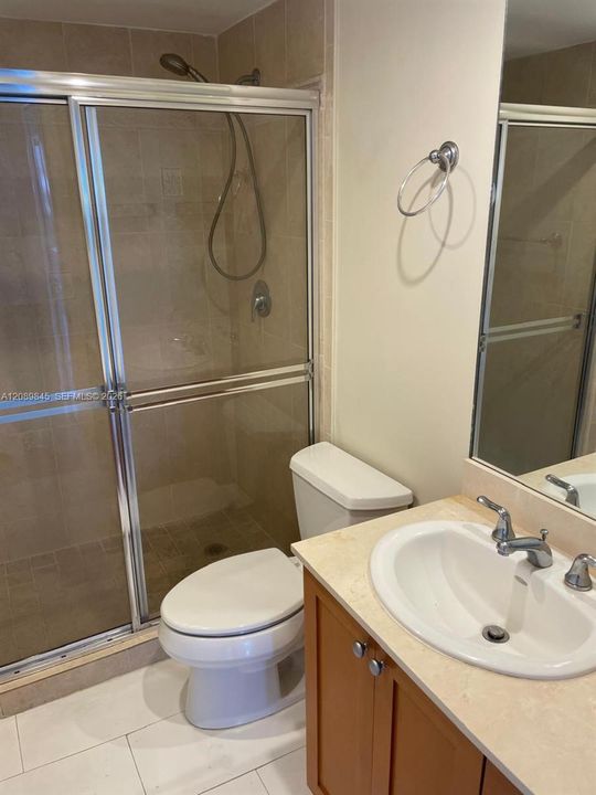 For Rent: $4,100 (2 beds, 2 baths, 1335 Square Feet)
