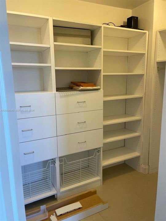 For Rent: $4,100 (2 beds, 2 baths, 1335 Square Feet)