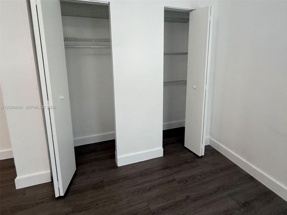 En Renta: $1,475 (0 camas, 1 baños, 4091 Pies cuadrados)