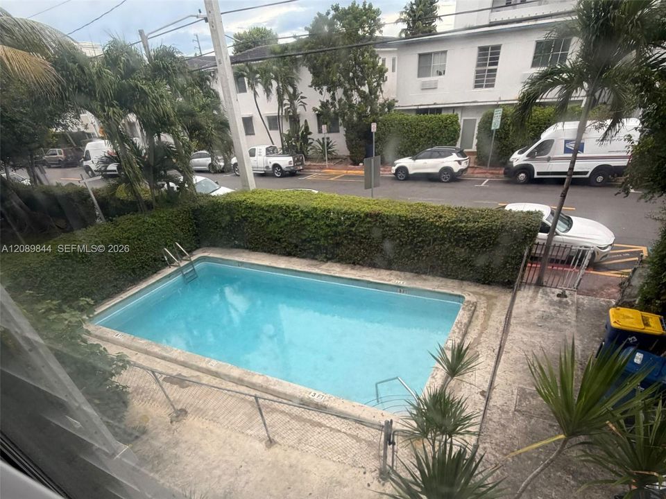 En Renta: $1,475 (0 camas, 1 baños, 4091 Pies cuadrados)